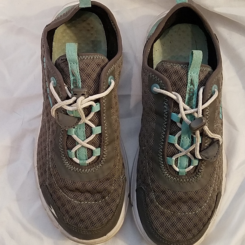Speedo water shoes